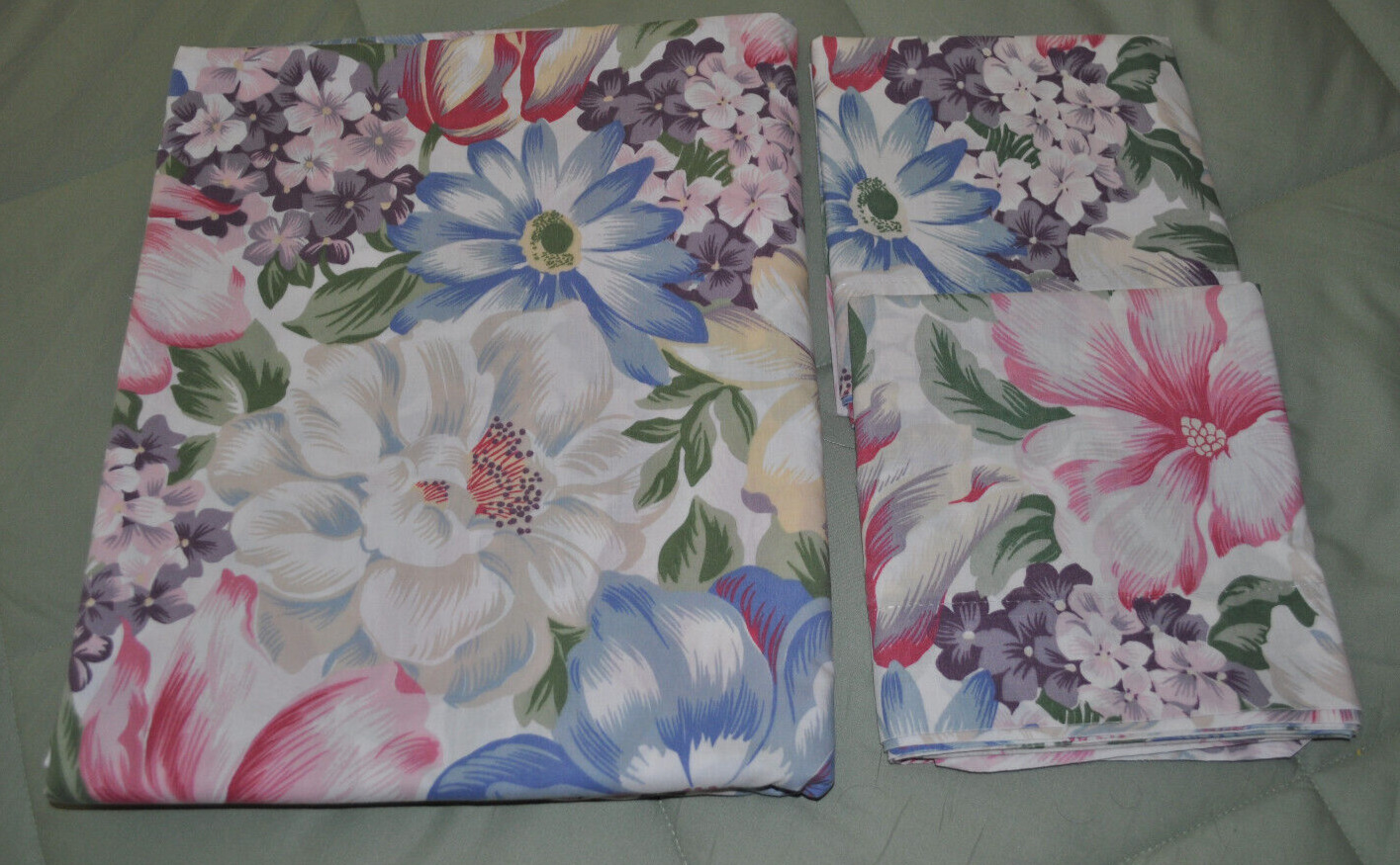 Vintage Springmaid Queen Flat Sheet and 2 Standard Pillowcases Blue Floral