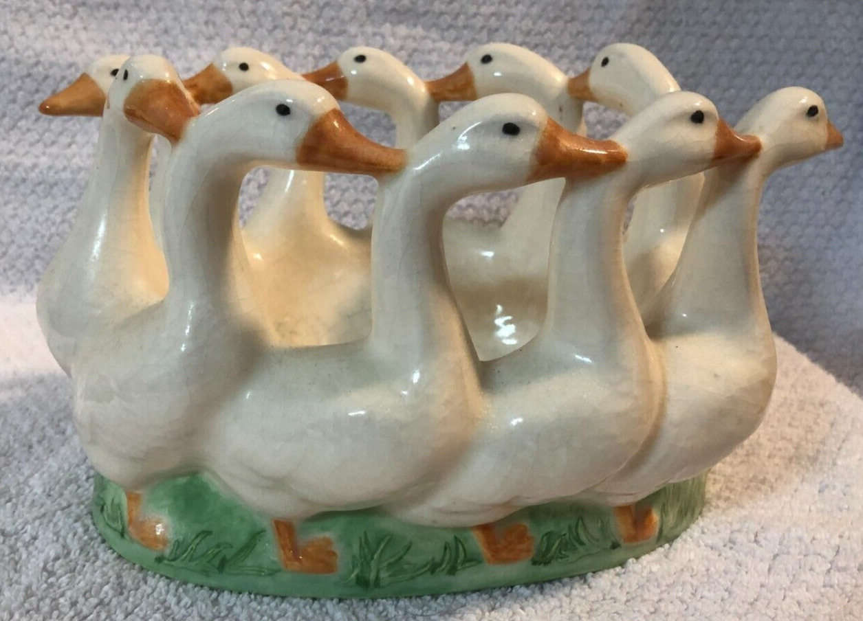 VINTAGE CERAMIC HOLLAND MOLD GAGGLE & GEESE PLANTER 10 GEESE CIRCLING