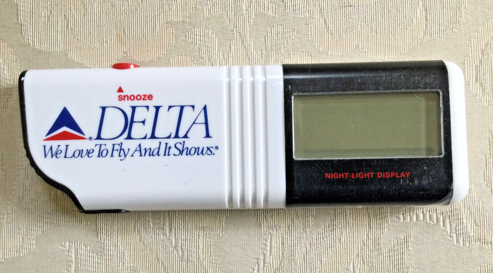 VINTAGE DELTA AIRLINES TRAVEL ALARM WITH LIGHT - NEW IN BOX - UNTESTED
