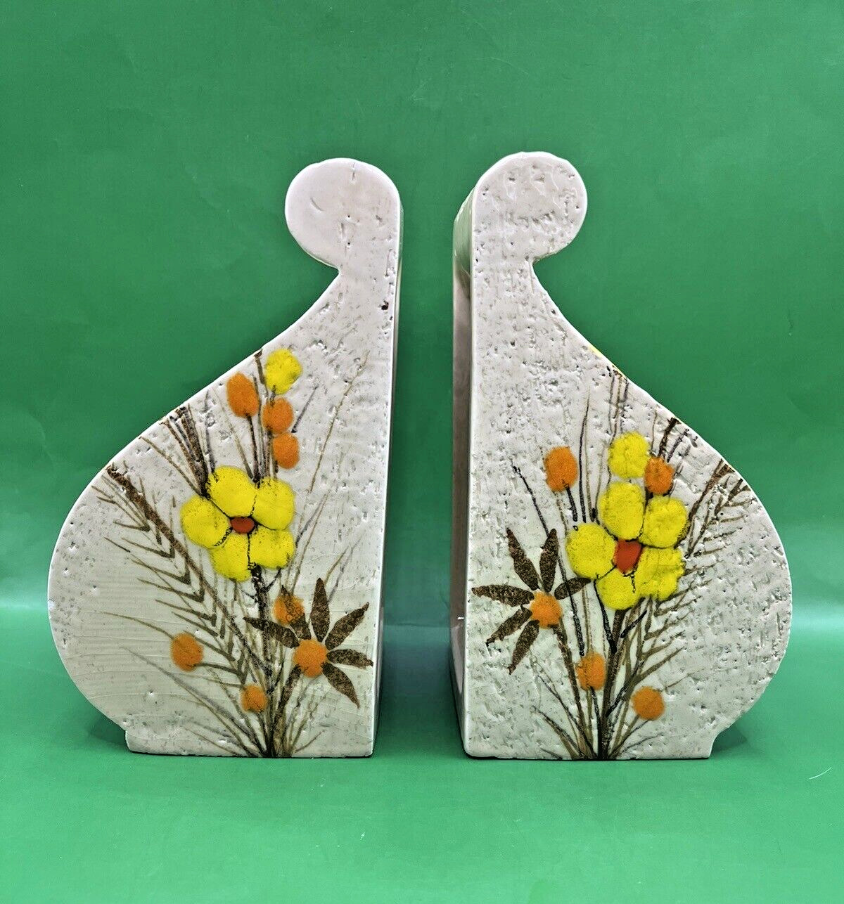 PAIR Vtg MCM Italy Bitossi Pottery Bookend Italian Flowers Grow & Cuttlefish Inc