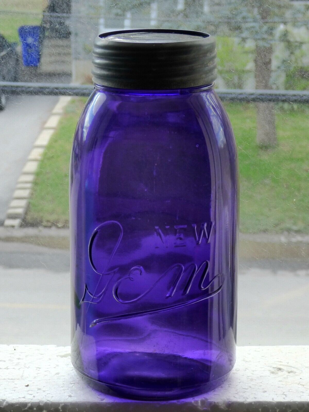 Rare Canadian half gallon size \'new\' GEM deep purple fruit jar 