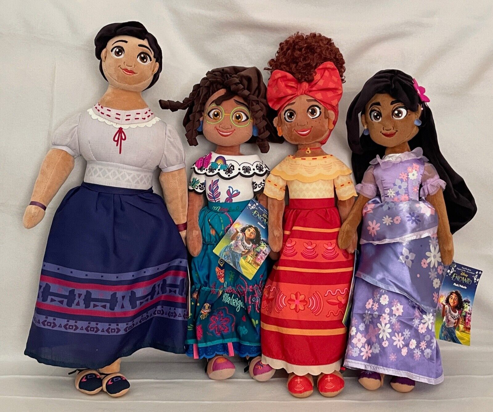 Disney Parks Encanto Set of 4 Madrigal Plush Dolls Mirabel Isabela Dolores Luisa
