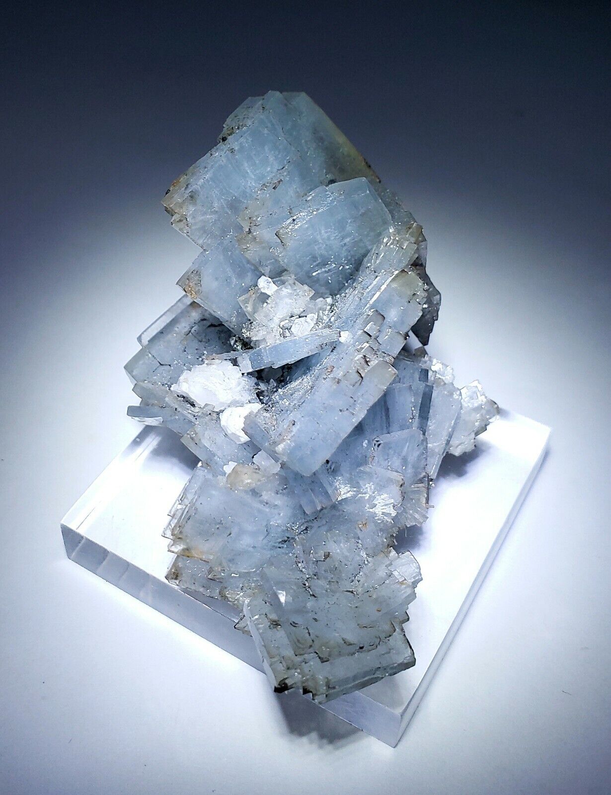 ***SUPERB-Ice Floater Barite crystal cluster, mine Morocco***