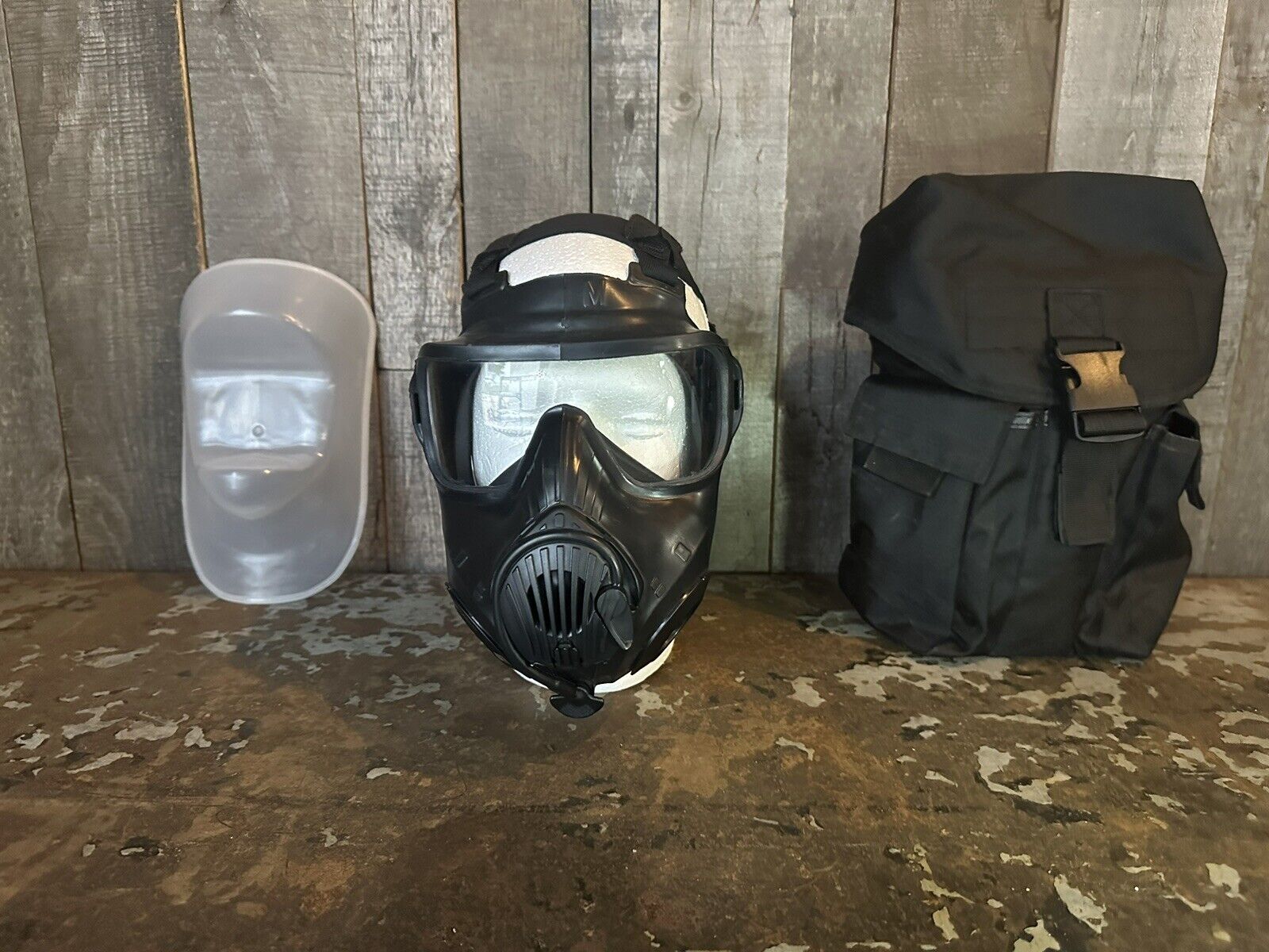 Avon C50 Large Gas Mask w/ Drop Leg Bag & Form M50