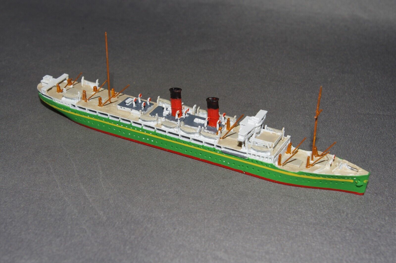 ALBATROS GB PASSENGER SHIP \'TSS MONOWAI\' 1/1250 MODEL SHIP