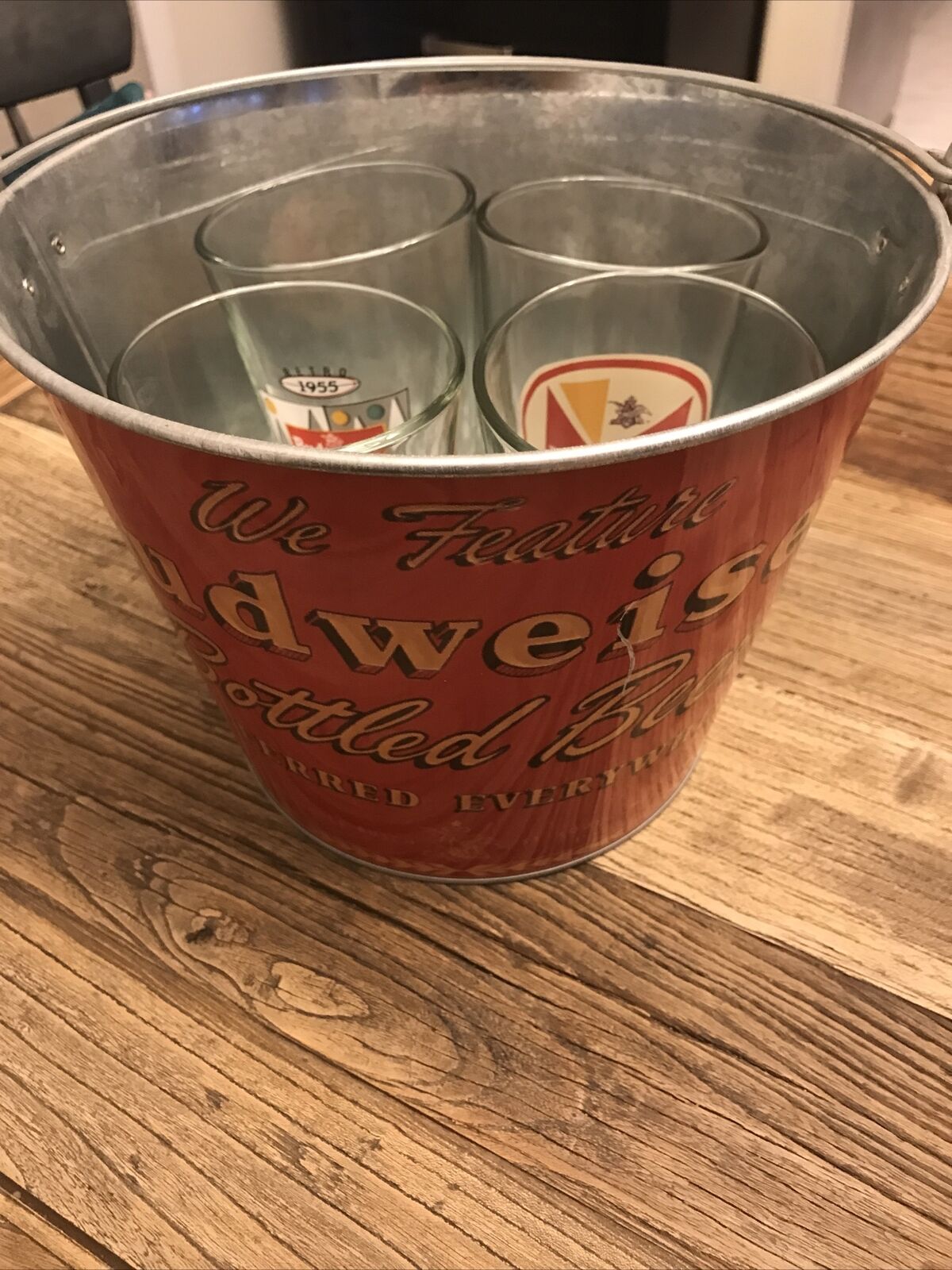 Budweiser Beer Retro Gift Bucket Set 4 16oz Glasses 5 Quart Metal Bucket New