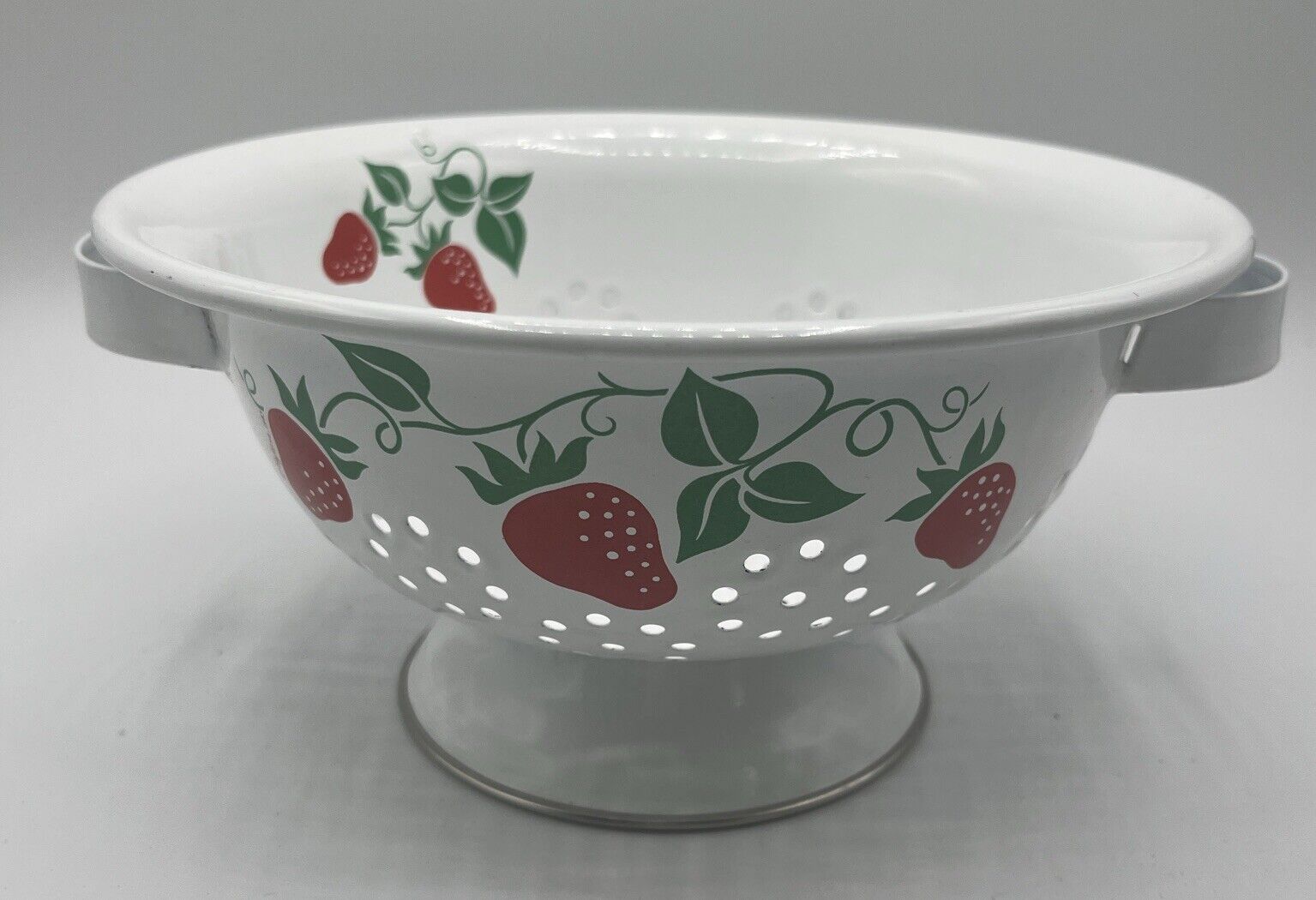 Vintage 1983 Made For Teleflora Strawberry Colander - 8 Inches