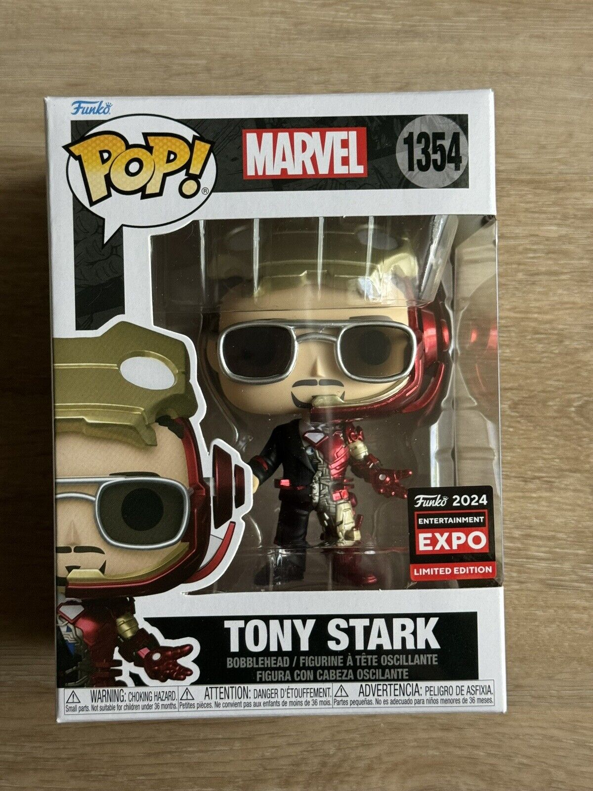 IN HAND C2E2 SHARED EXPO STICKER Tony Stark Iron Man Funko Pop #1354 Marvel