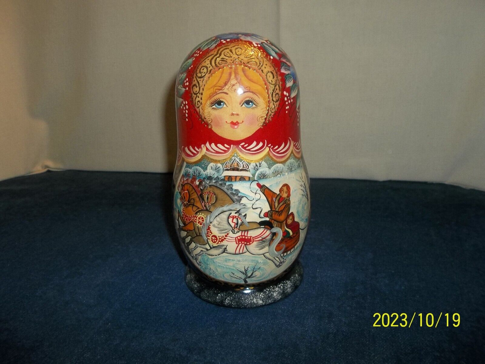 Vintage Russian Matryoshka Nesting Doll Hand Painted 6 Wood Christmas Ornaments