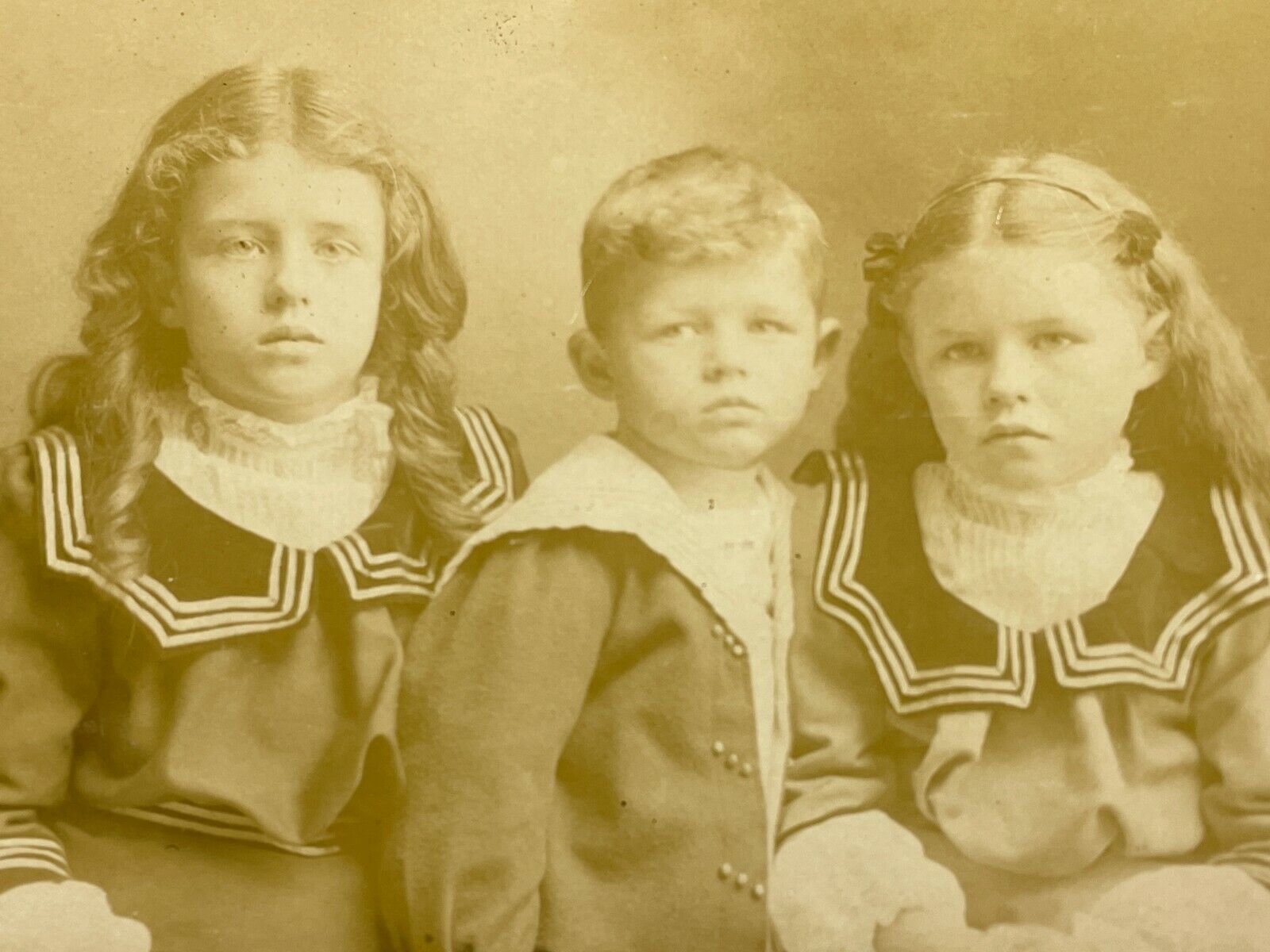 Y3 Photograph Circa 1900 Family Photo Kids Siblings Victorian Era Girls Boy