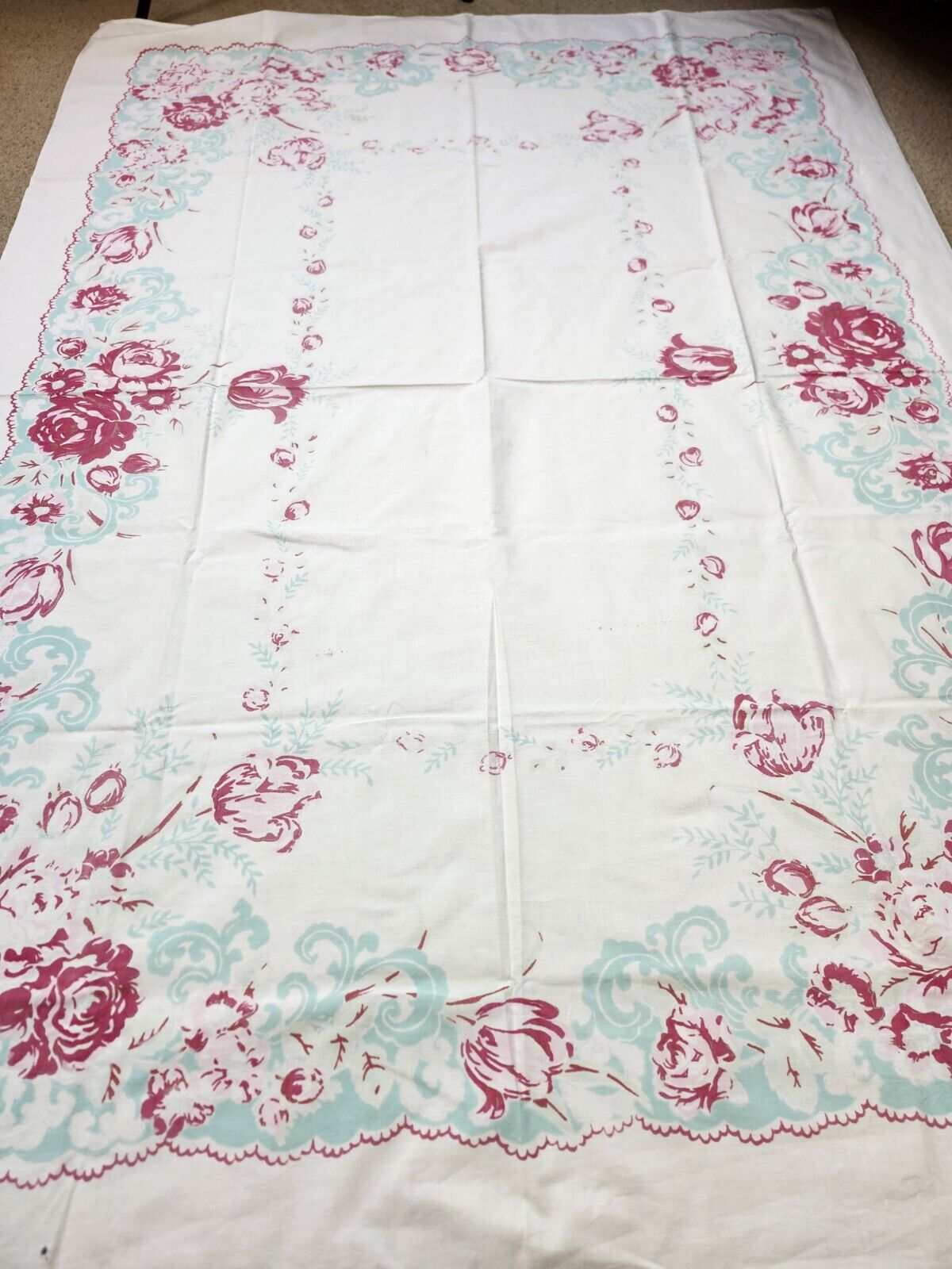 Vtg Cutter tablecloth cotton Apprx 61x42\