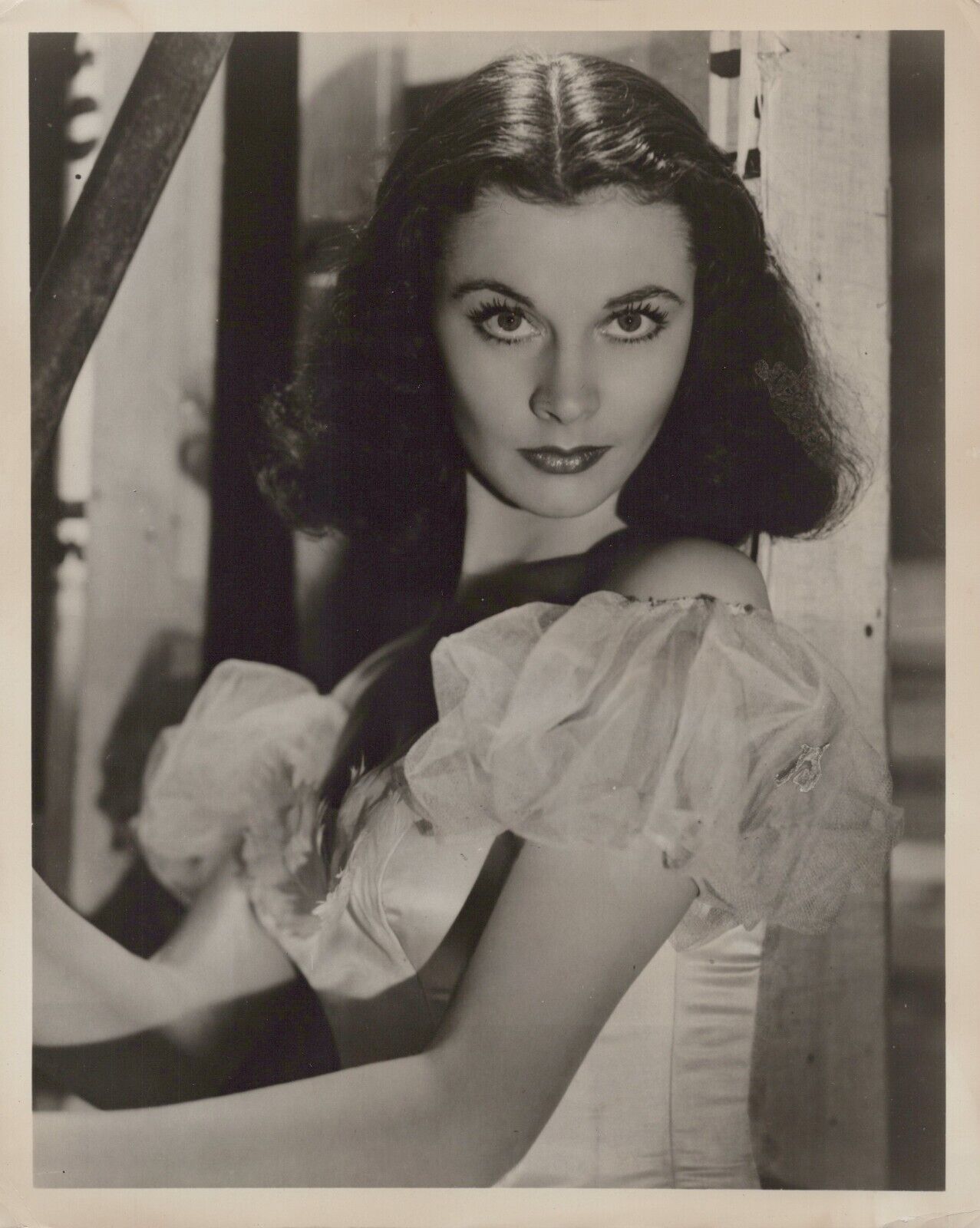 HOLLYWOOD BEAUTY Vivien Leigh BACKSTAGE STUNNING PORTRAIT 1950s ORIG Photo 424