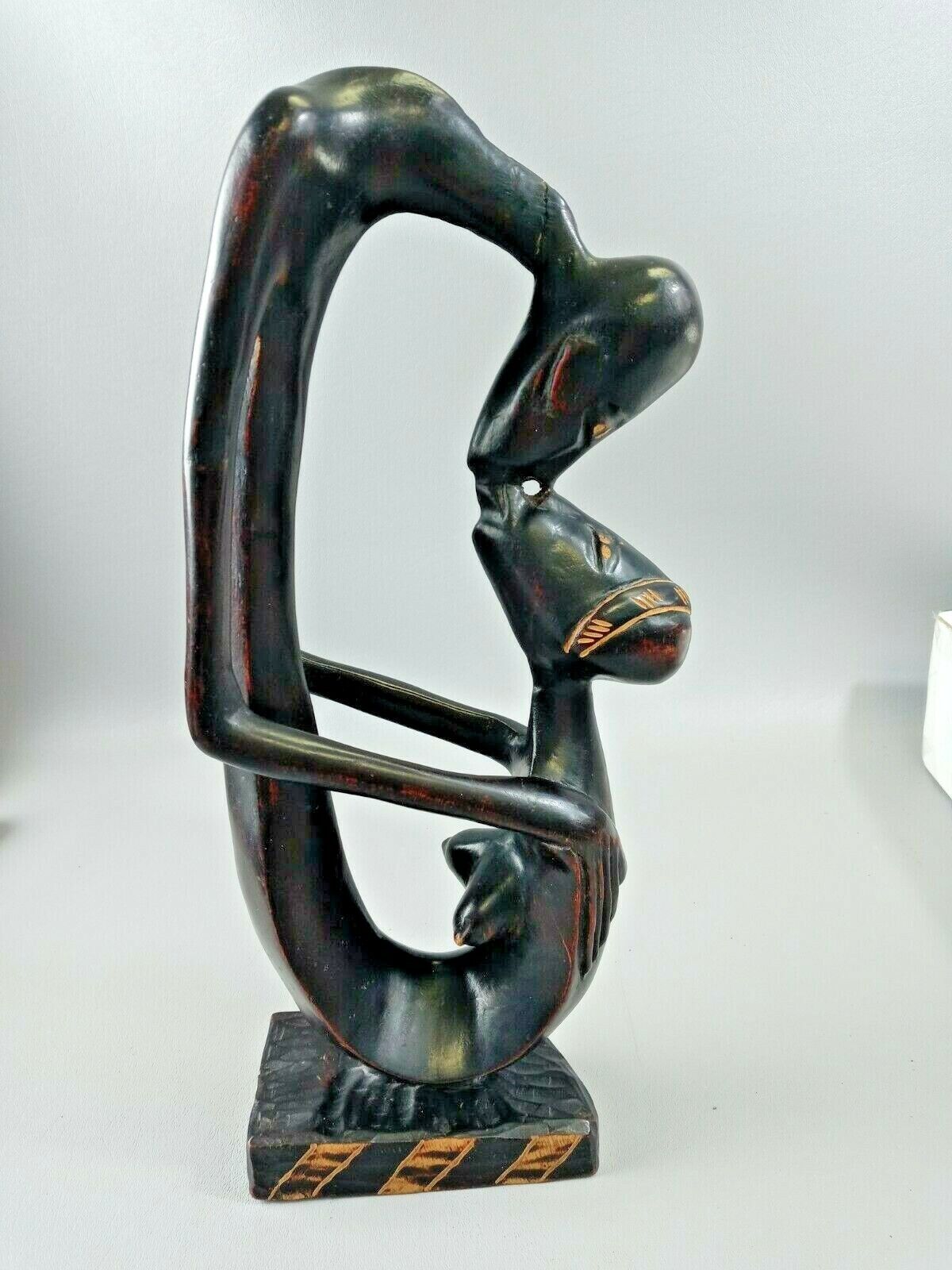 L👀K Vintage Hand Carved Wood Figure Statue of Man & Woman Kissing 