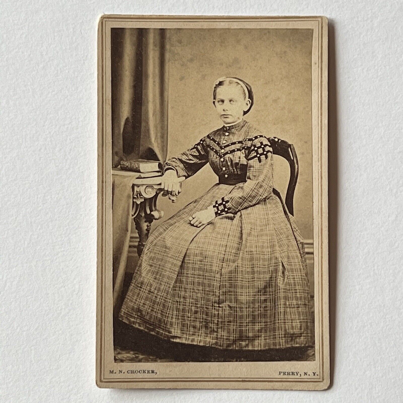 Antique CDV Photograph Young Lady Teen Girl Great Dress Civil War Era Perry NY