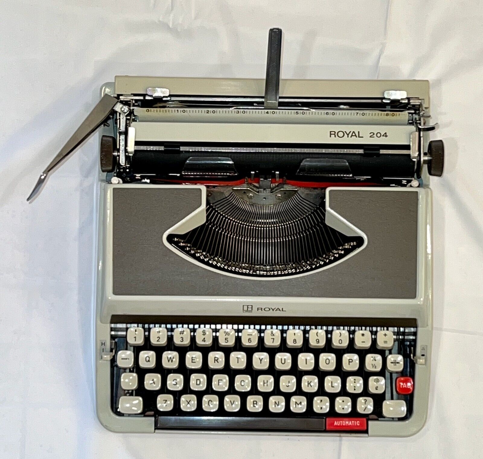 Vintage Royal 204 Manual Typewriter