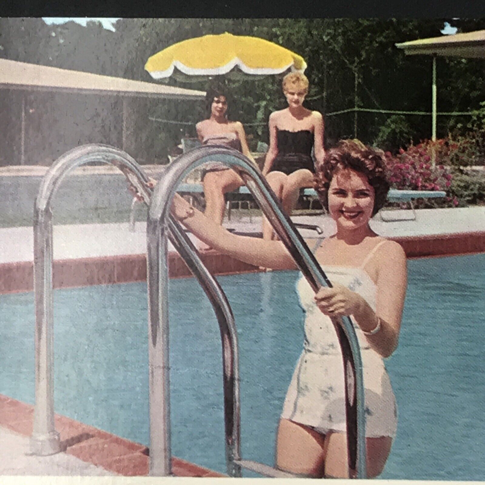 Vintage Holiday Inn Elyria Lorain OH Ohio Postcard Poolside Lady Bathing Suit