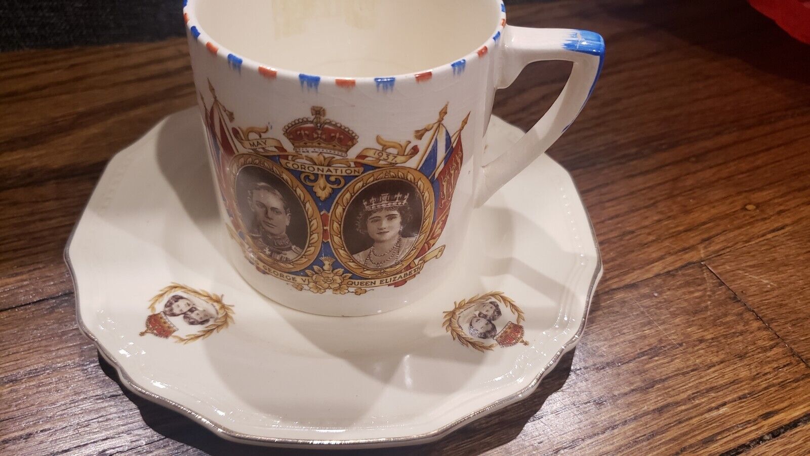 King George And Queen Mom cup and saucer - England 