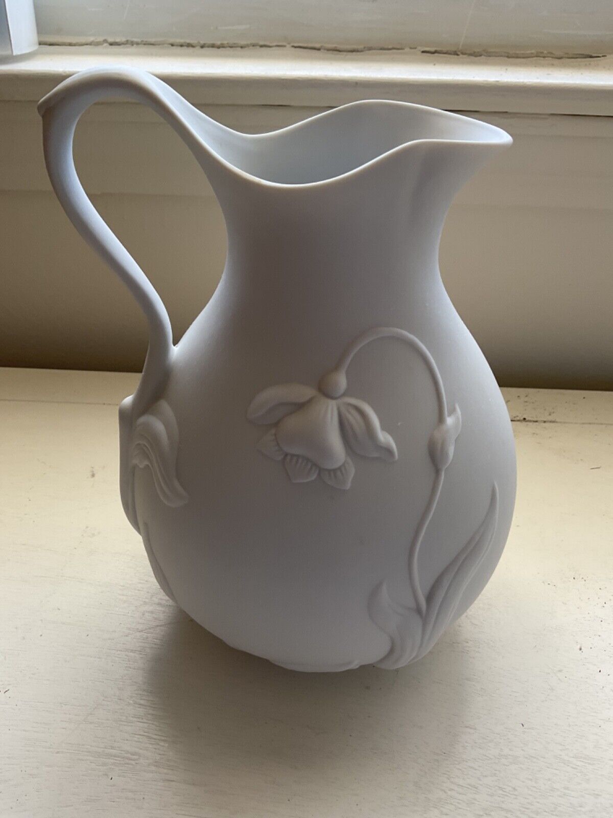 1993 Metropolitan Museum of Art white bisque  porcelain pitcher
