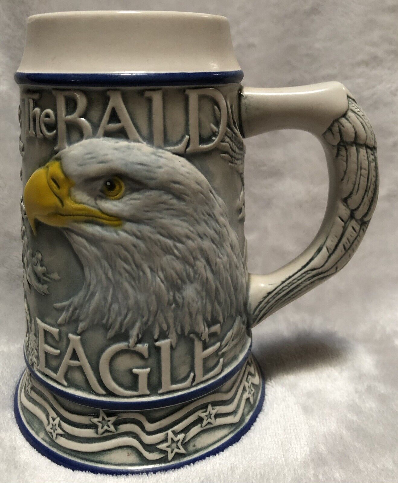 Avon American Bald Eagle Tom O\'Brien 3D Sculpted Porcelain Stein Mug Used