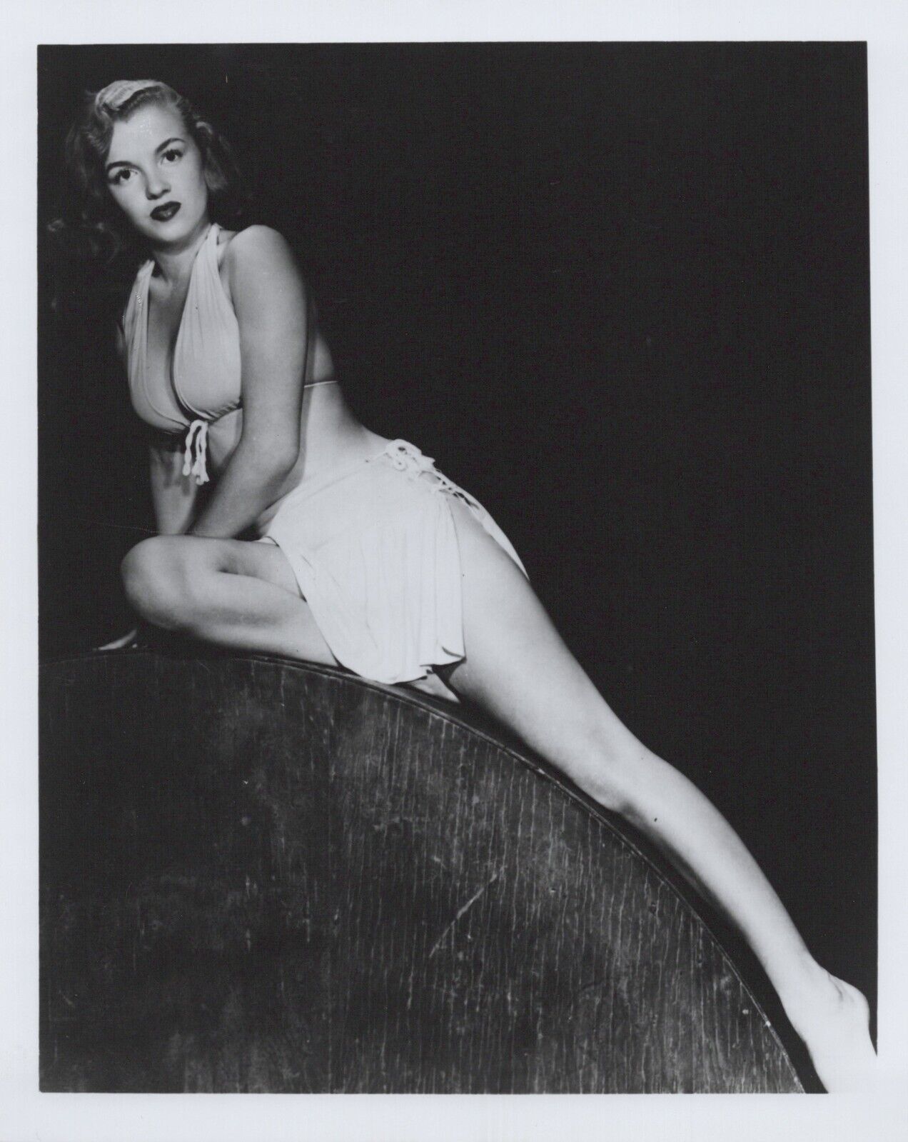 Marilyn Monroe (1970s) ❤ Hollywood Beauty - Stylish Leggy Cheesecake Photo K 430