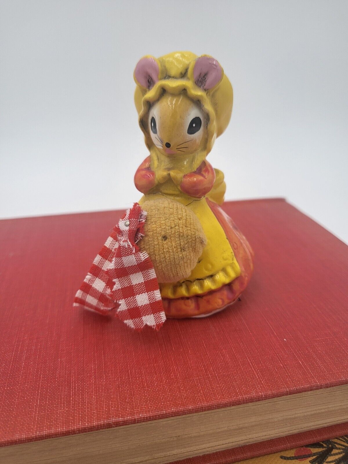 Vintage Shy Little Country Pioneer Pin Cushion Mouse Collectible Figurine