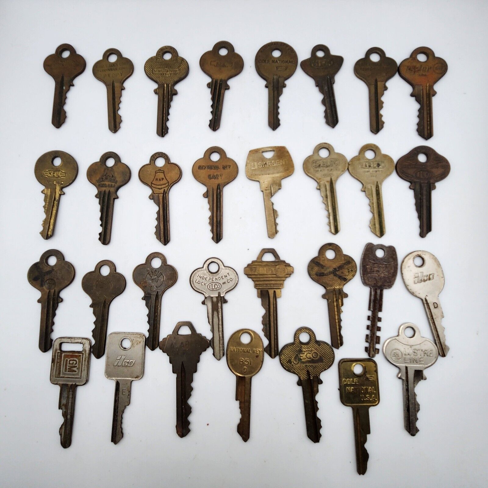Antique Vintage Keys 31 Count Lot #16