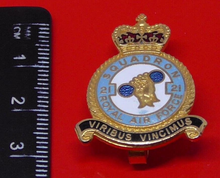 RAF Museum Royal Air Force Enamel Pin Badge No 21 Squadron Viribus Vincimus