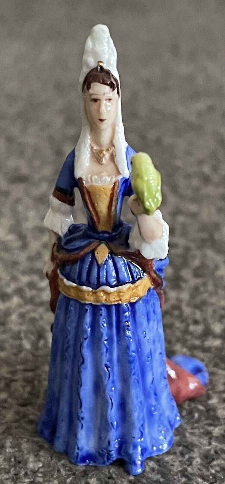 Franklin Mint Ladies of Fashion miniature figurine  Adelaide 1690