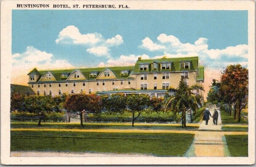 c1930s ST. PETERSBURG, Florida Postcard HUNTINGTON HOTEL Street View / Unused