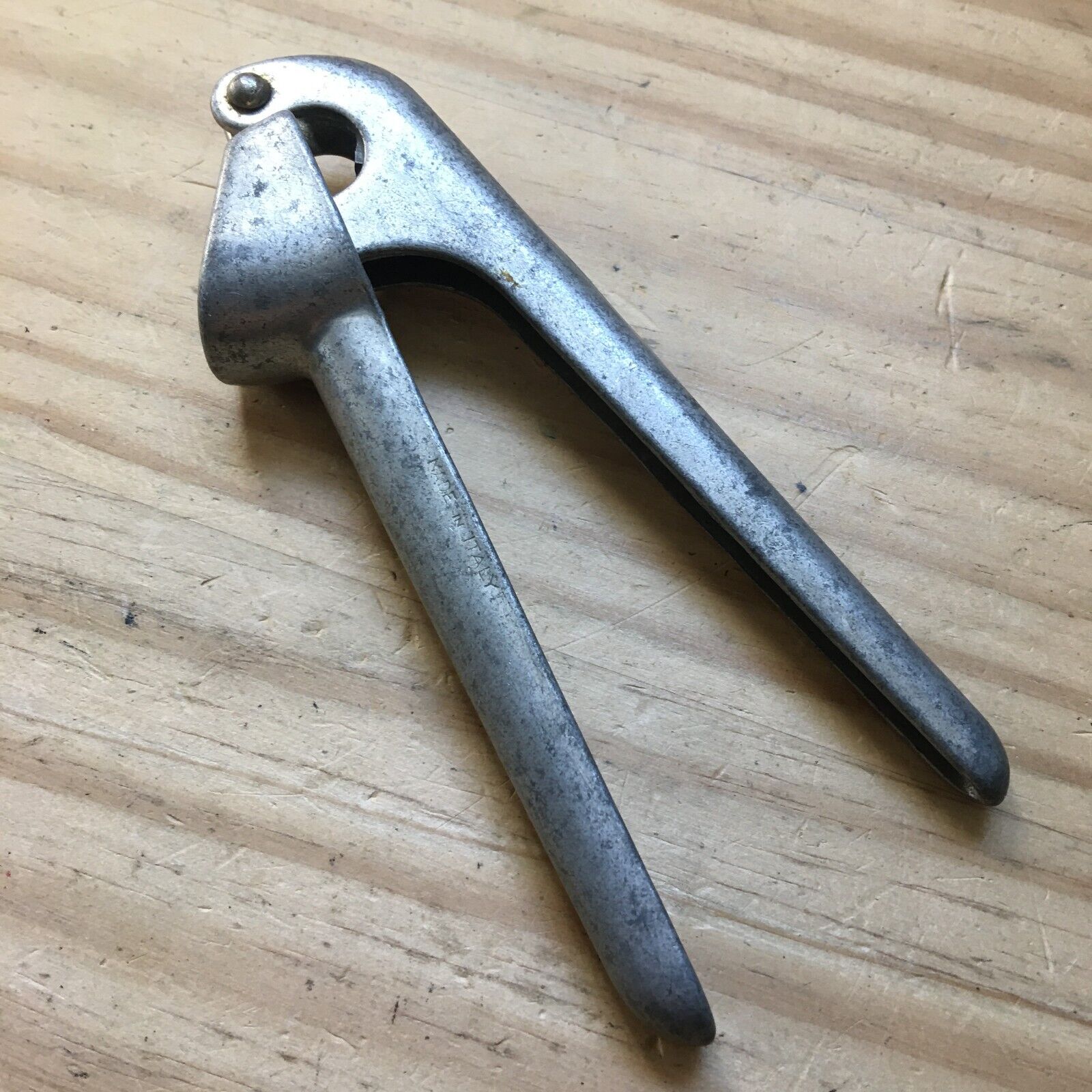 Vintage 1970s Cast Aluminum Garlic Press Marked Made in Italy 6\