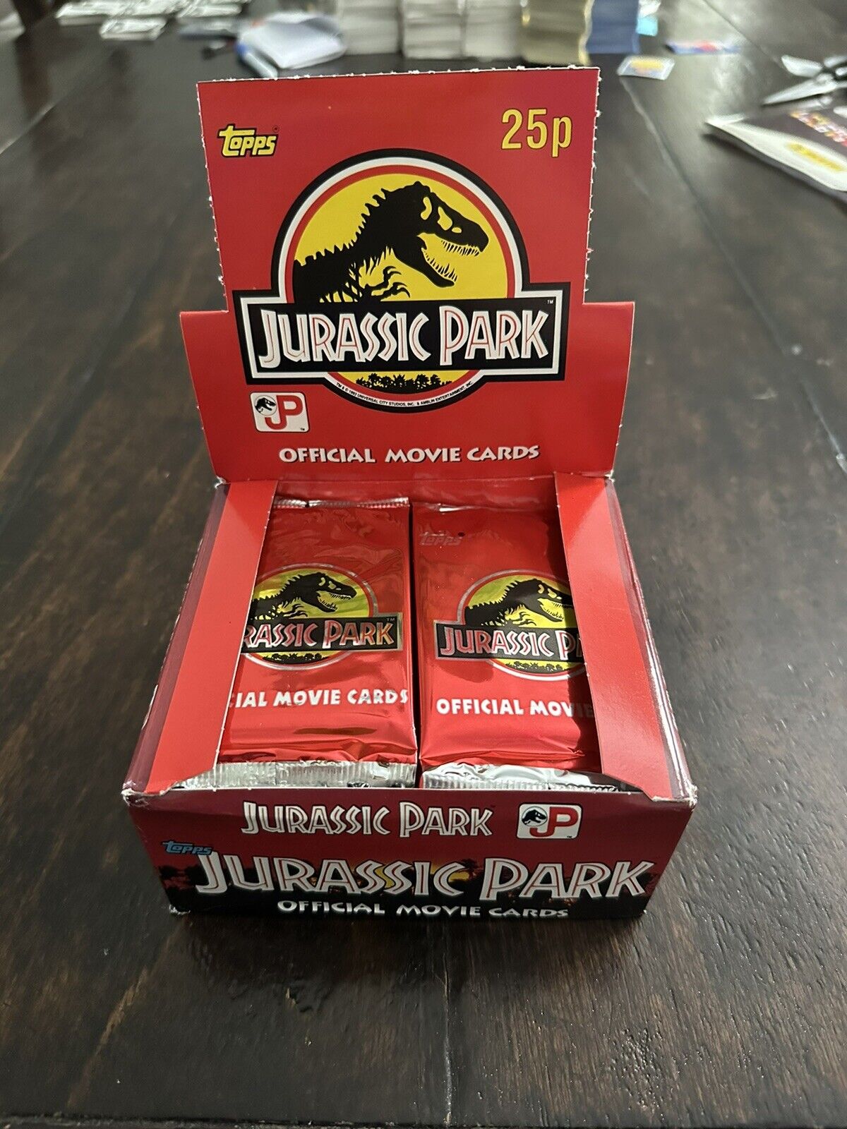 (1) Sealed Pack 1992 Jurassic Park Trading Cards Topps Rare Foil From Ireland