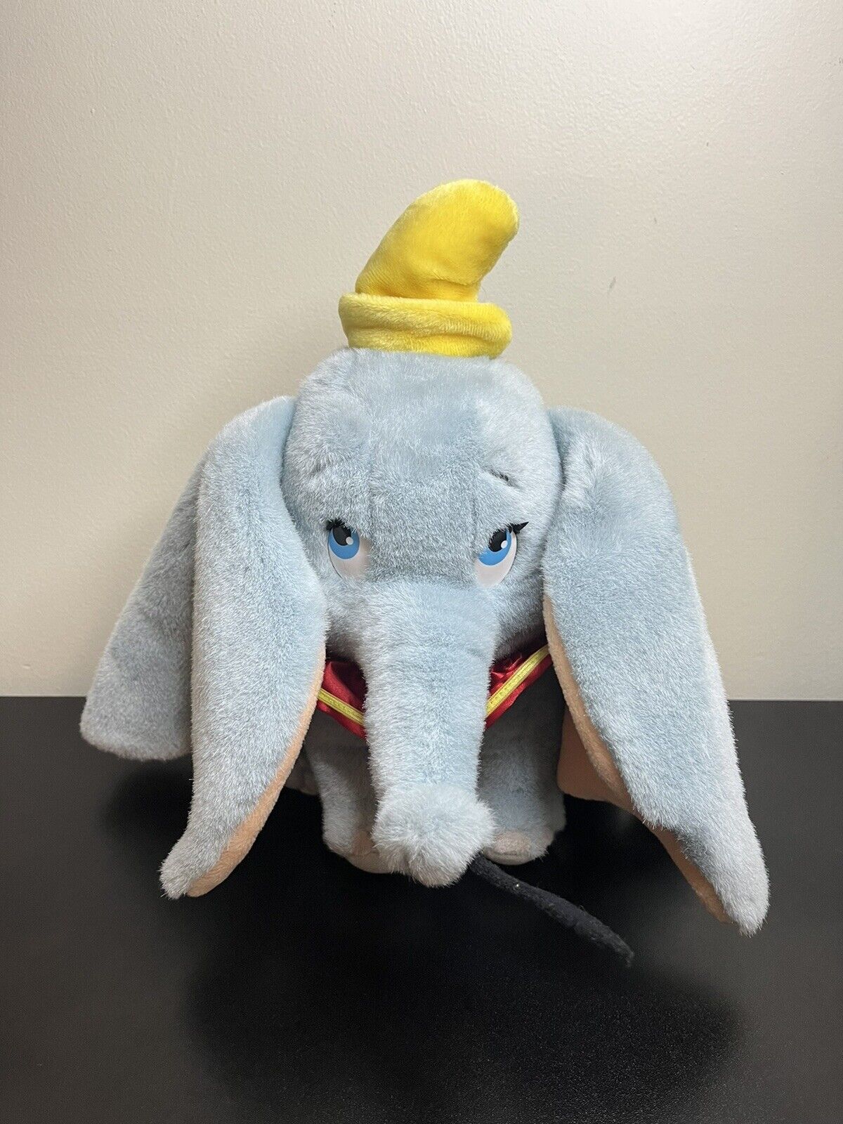 Vintage Walt Disney World Plush Dumbo With Black Feather & Yellow Hat With Tag
