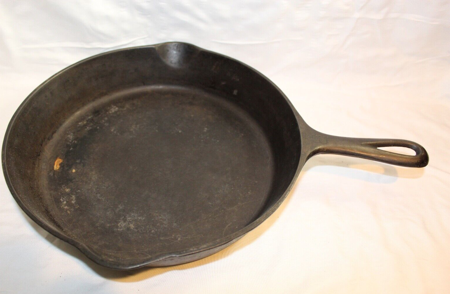 Cast Iron Skillet Griswold #8 Erie Pa. USA 704h