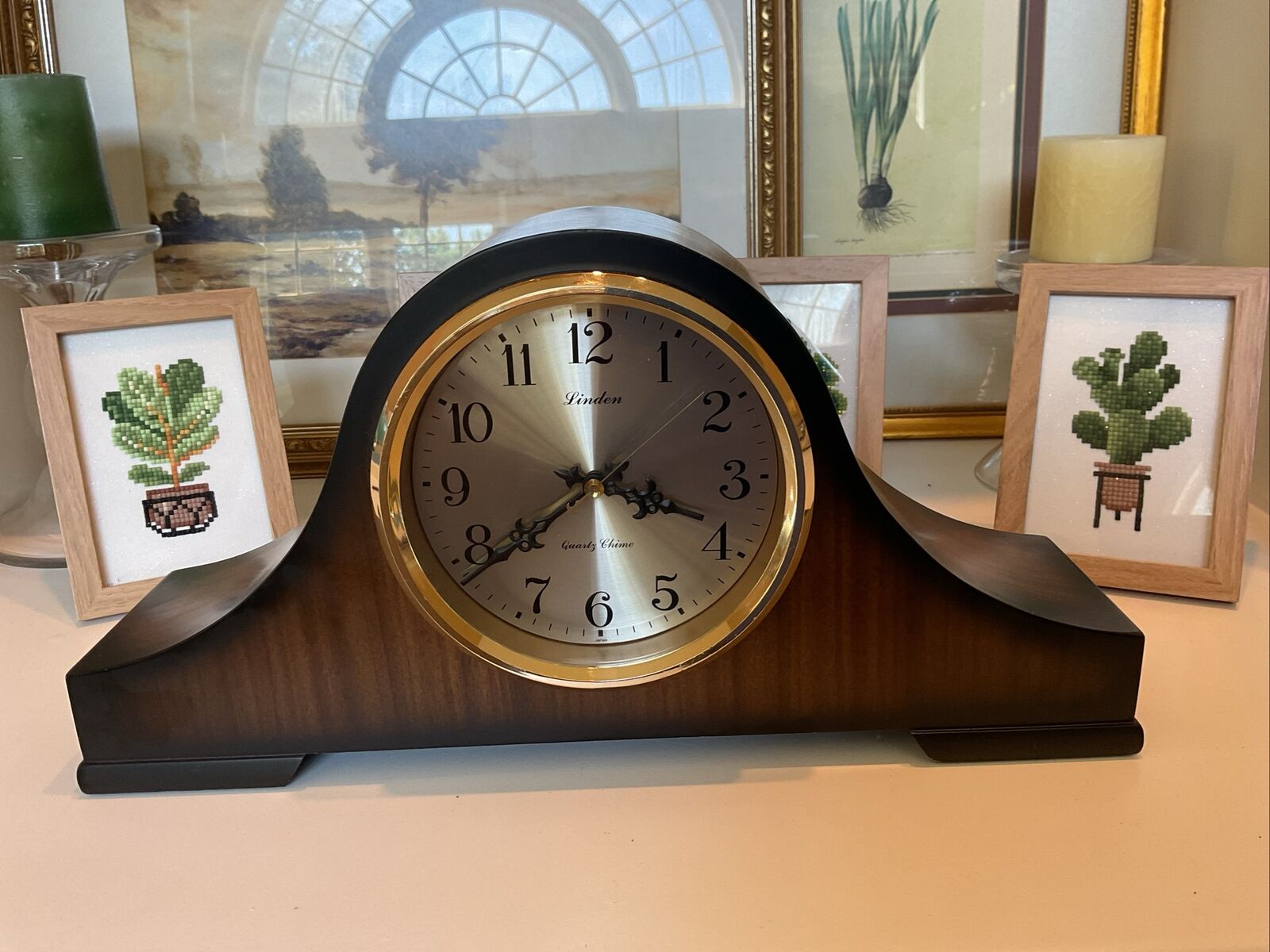 Vintage Linden Quartz Chime Mantle Clock Faux Wood Finish - Excellent Condition