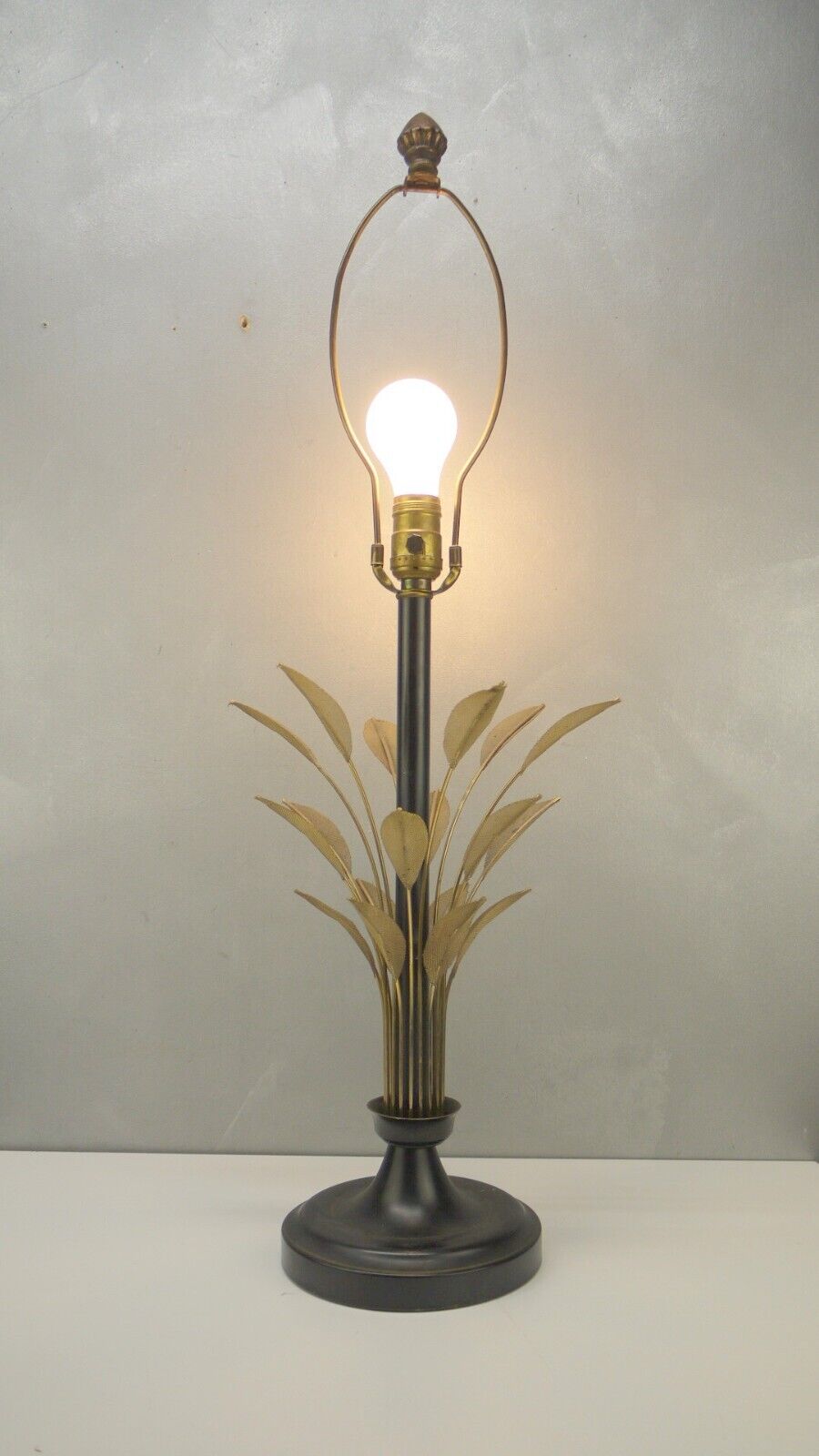 VTG Hollywood Regency Mid Century MODERN Gilt Leaf Desk Lamp ITMO Paavo Tynell