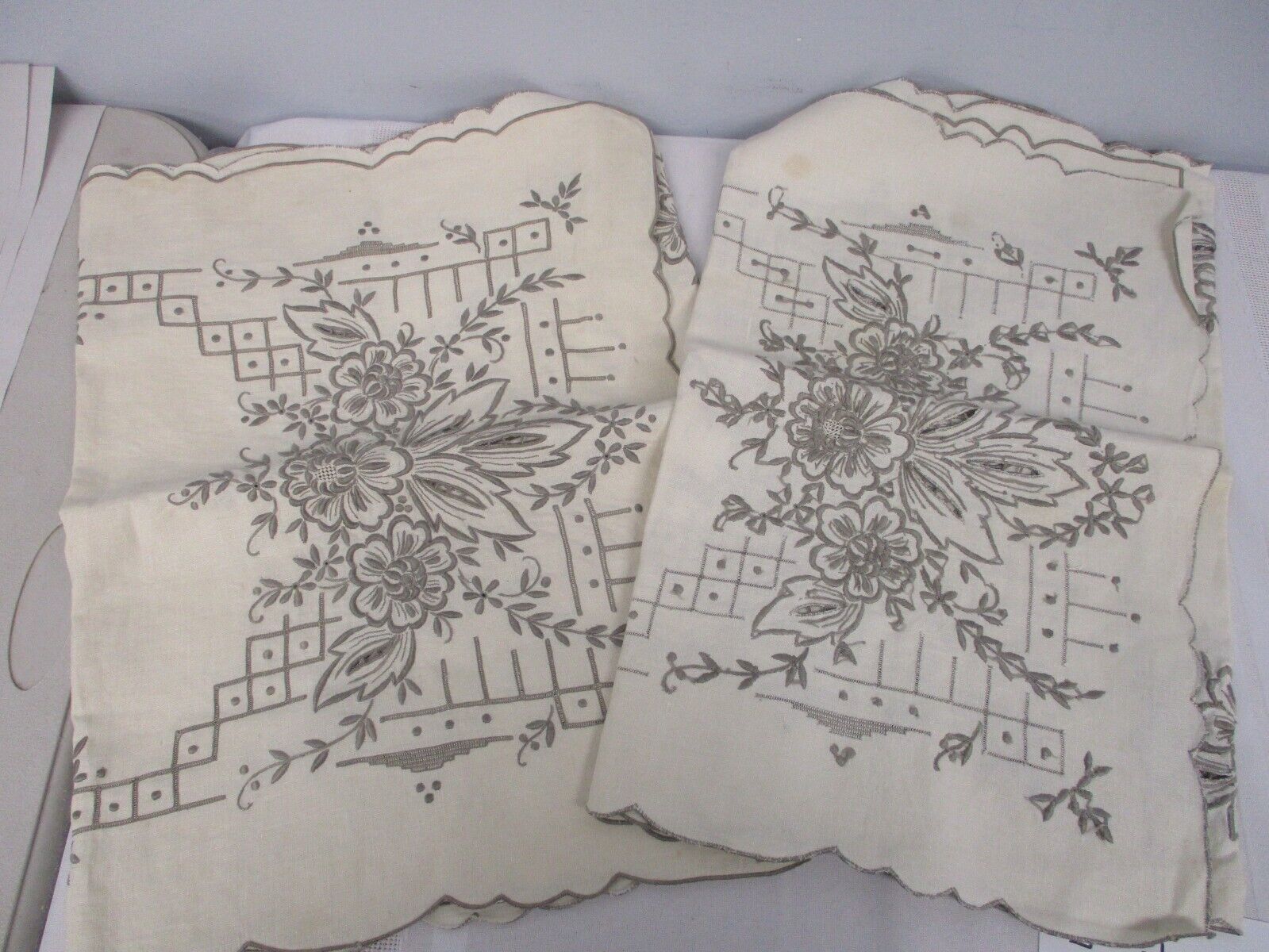 2 VINTAGE MADEIRA HEAVY EMBROIDERED FLOWERS & CUTWORK TABLE RUNNERS