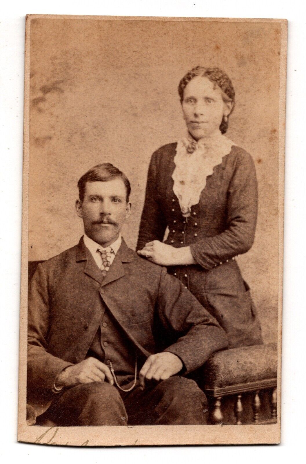 ANTIQUE CDV C. 1880s PARSONS HUSBAND & WIFE ROMANTIC COUPLE WHEELING W. VIRGINIA