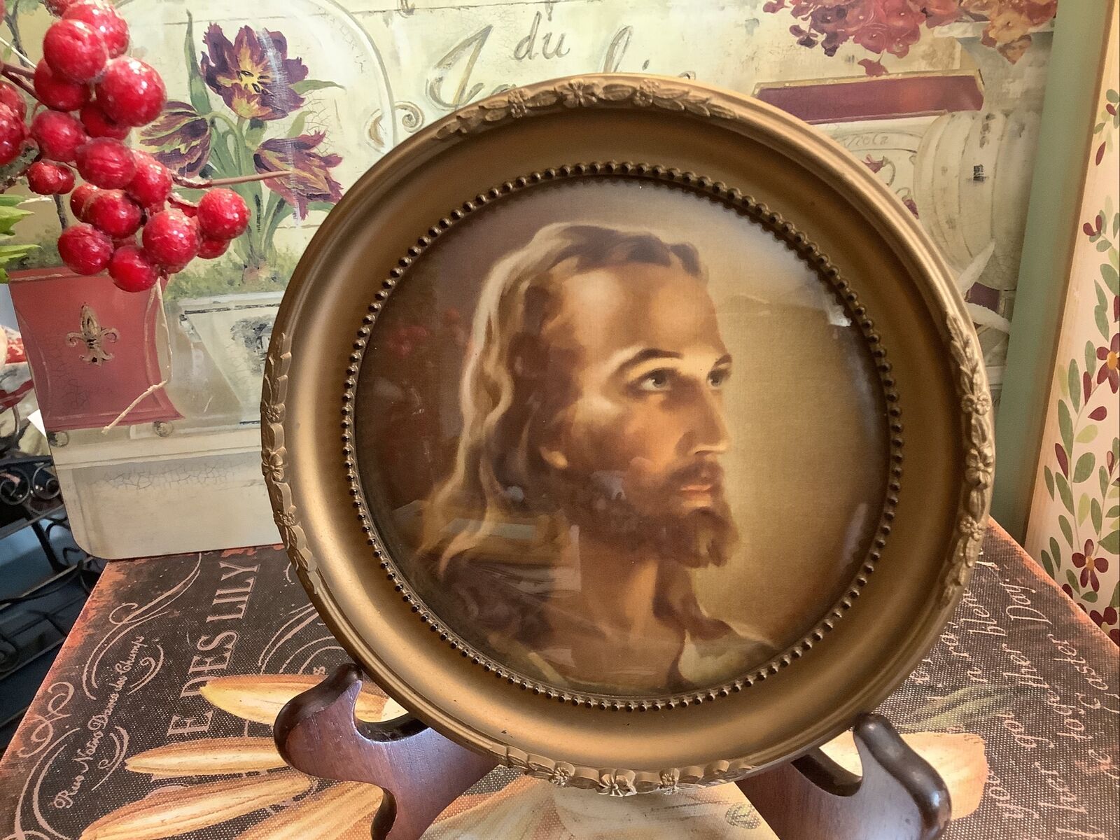 Vintage~Head Of Christ By Sallman~Round 6.25”~Convex Glass/Gold Frame~NICE~