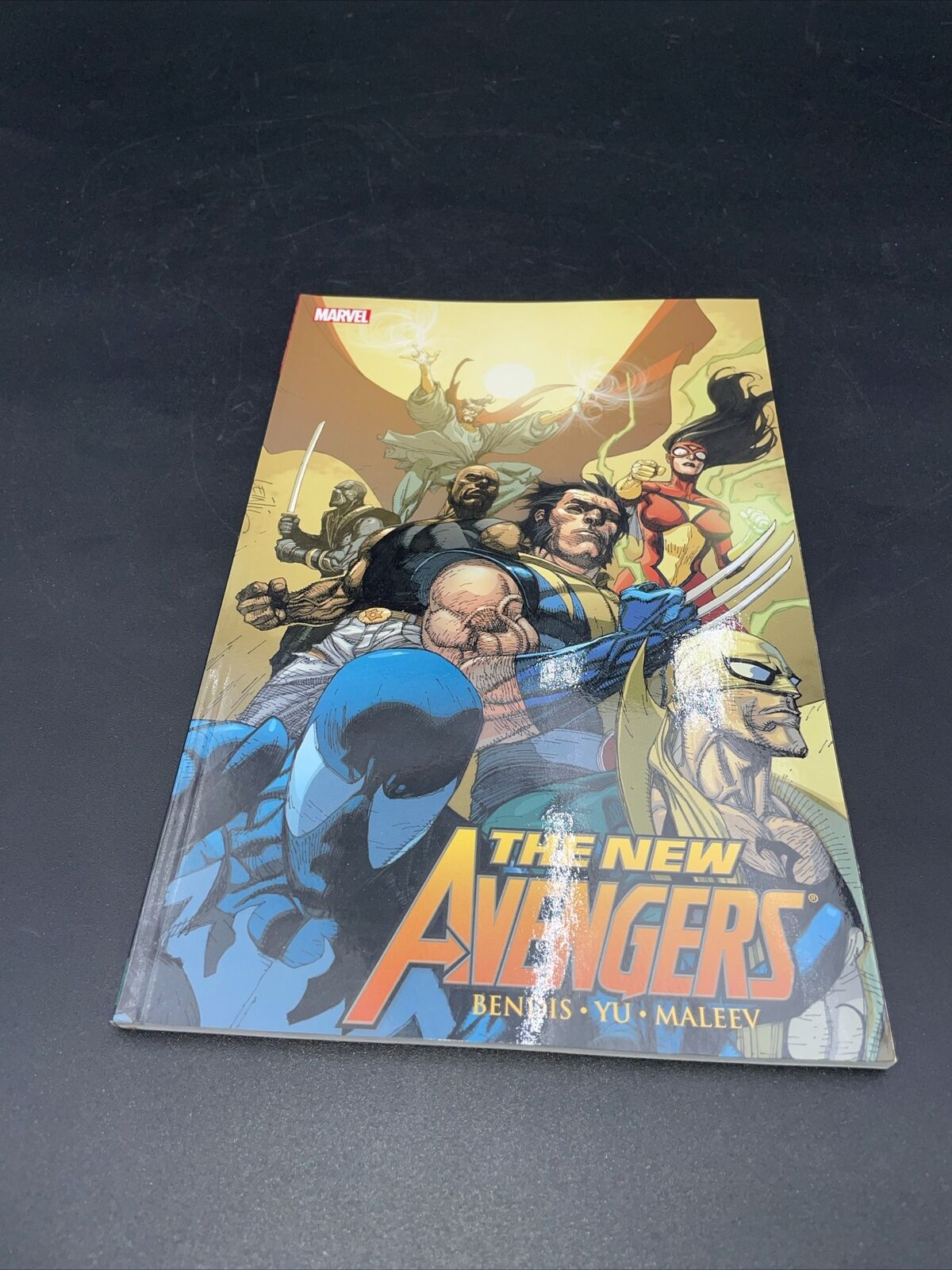 The New Avengers Vol 6: Revolution by Bendis, Yu and Maleev MR3