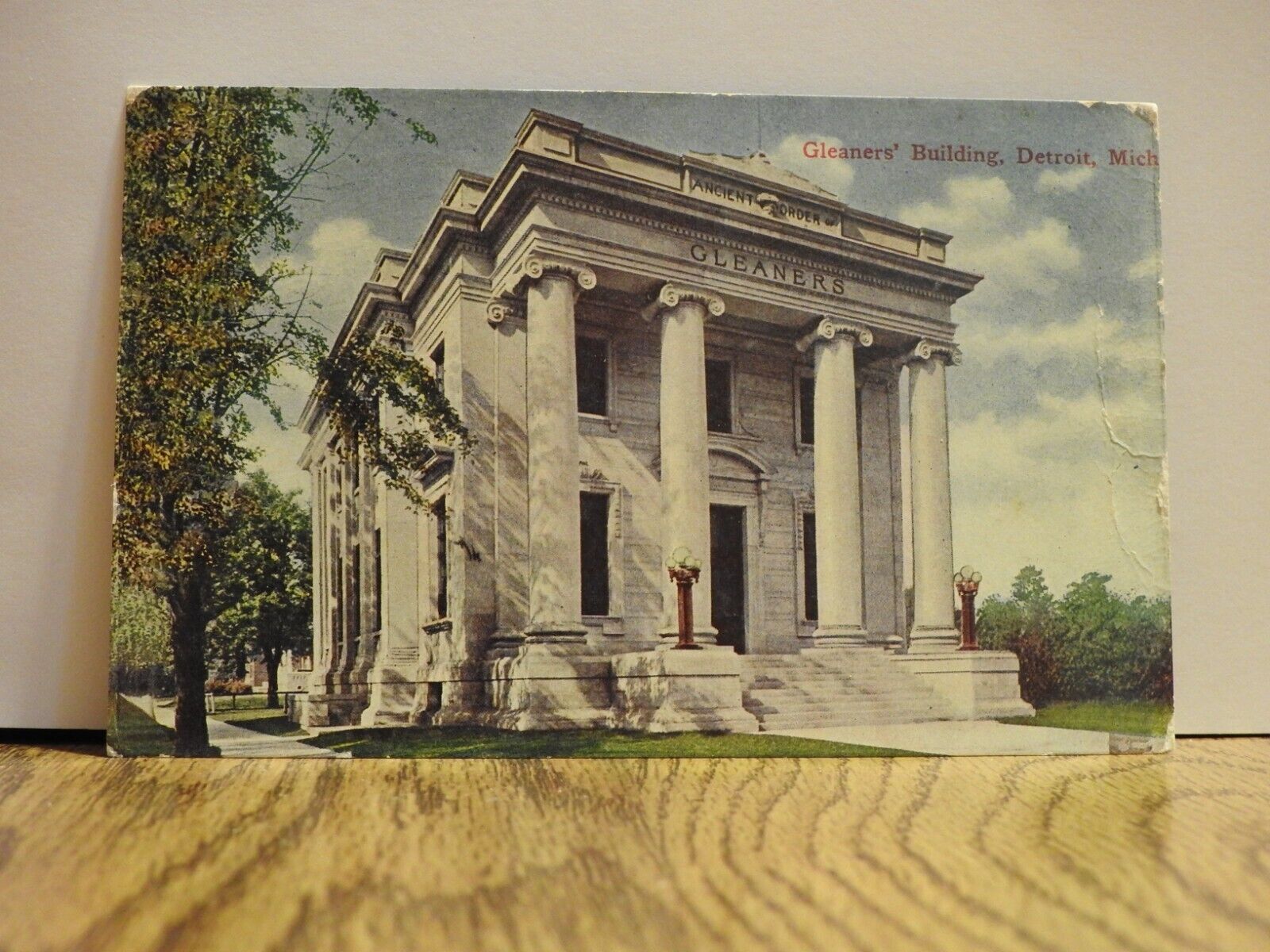 Gleaners Building Detroit, Michigan Vintage Lithograph Post Card Posted 1911