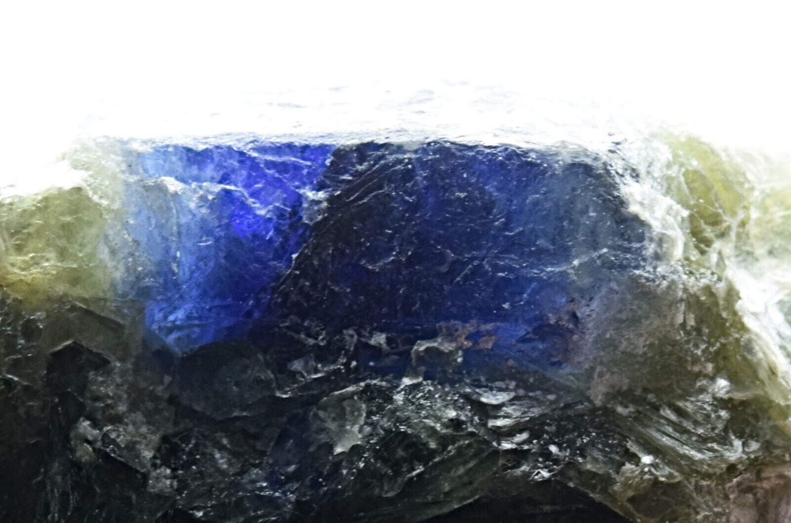 Amazing Full Terminated Sapphire Crystal On Dravite Tourmaline 107 Carat