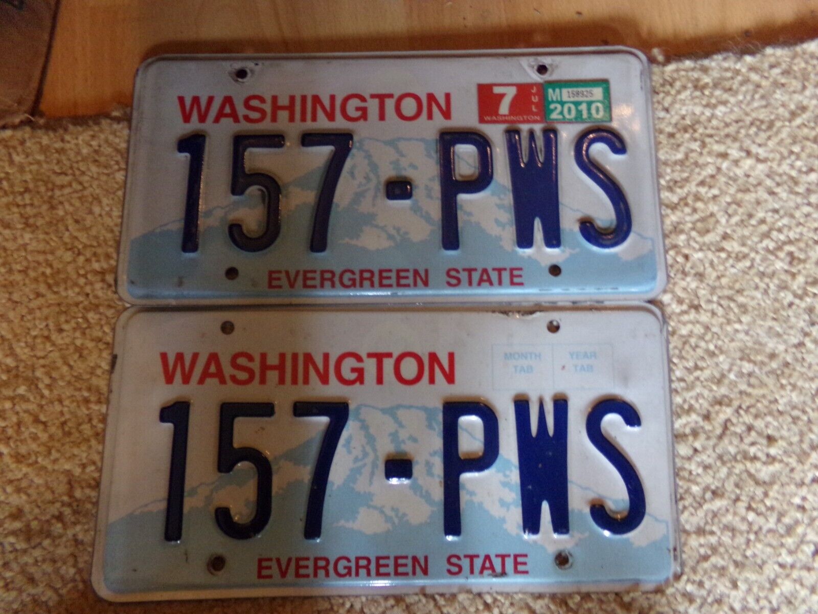 Vintage Washington State License Plates Pair  Set Of 2