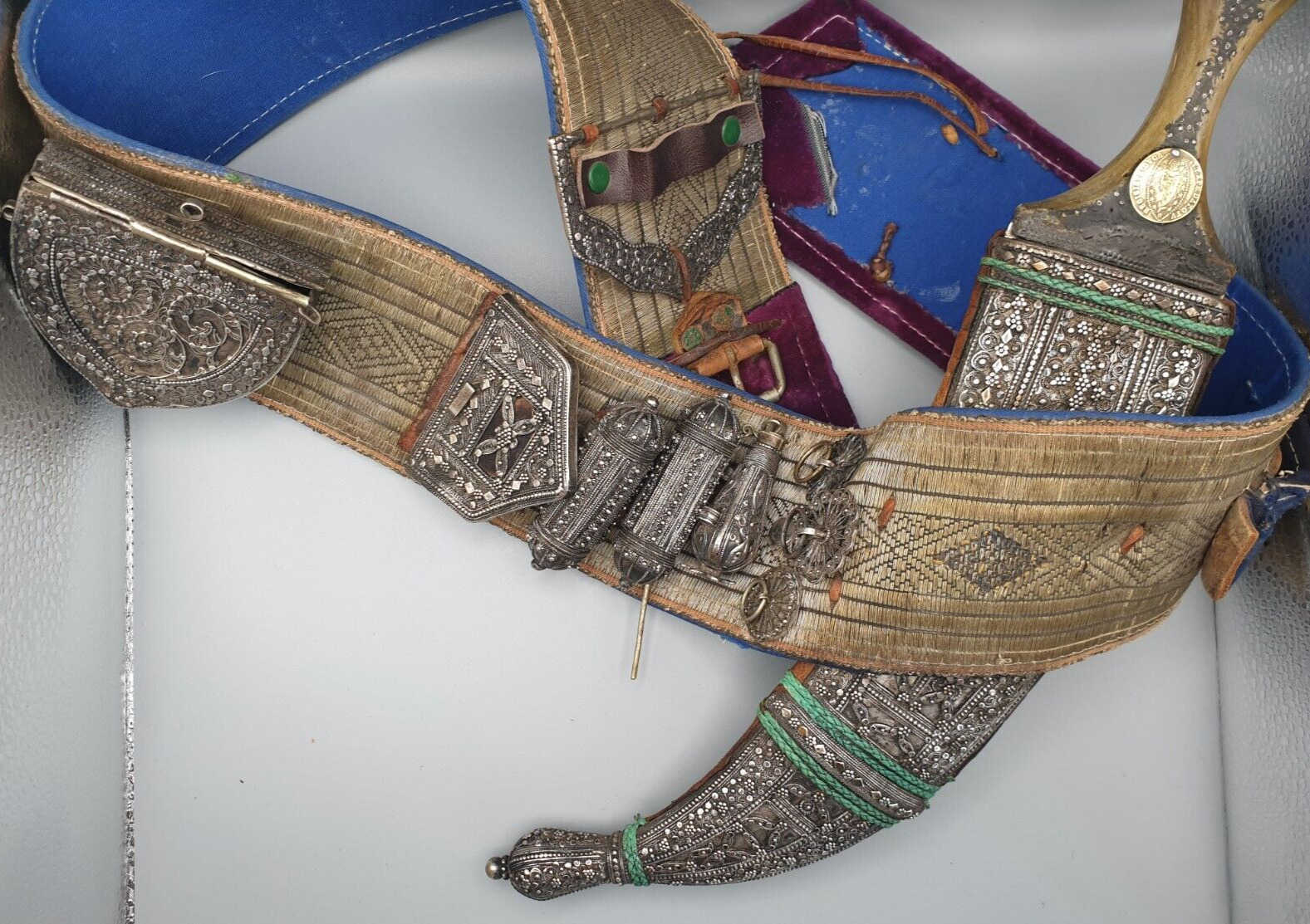 Old Antique Yemeni Kahnjar Jambiya Dagger Silver with Belt