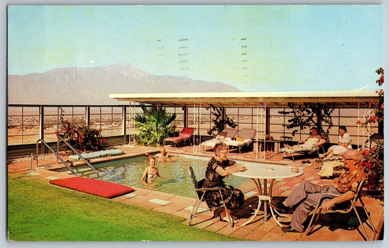 California - McLaughlin\'s Manor - Apartments Hotel - Vintage Postcard - Posted