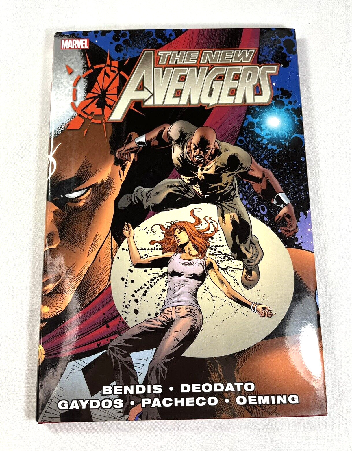 Marvel The New Avengers by Brian Michael Bendis 2013 Hardback First Printing