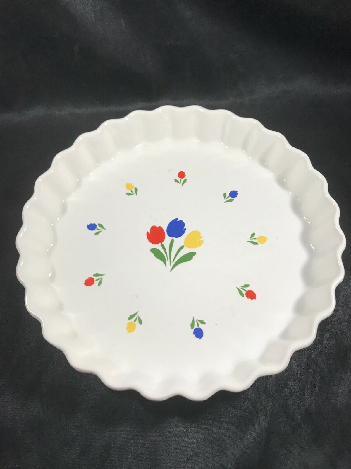 TULIP TYME Stoneware Fluted 10” Pie Plate