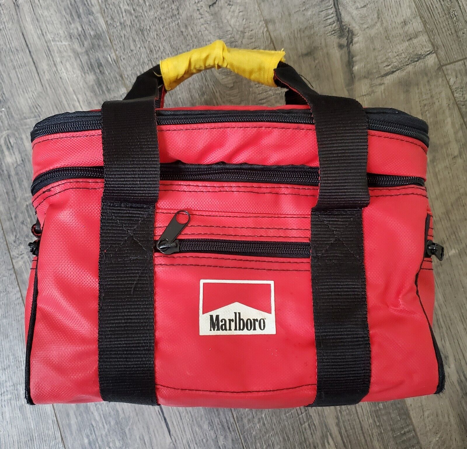 Vintage Marlboro Insulated Red Lunchbox Lunch Bag Travel Food Drink Cooler