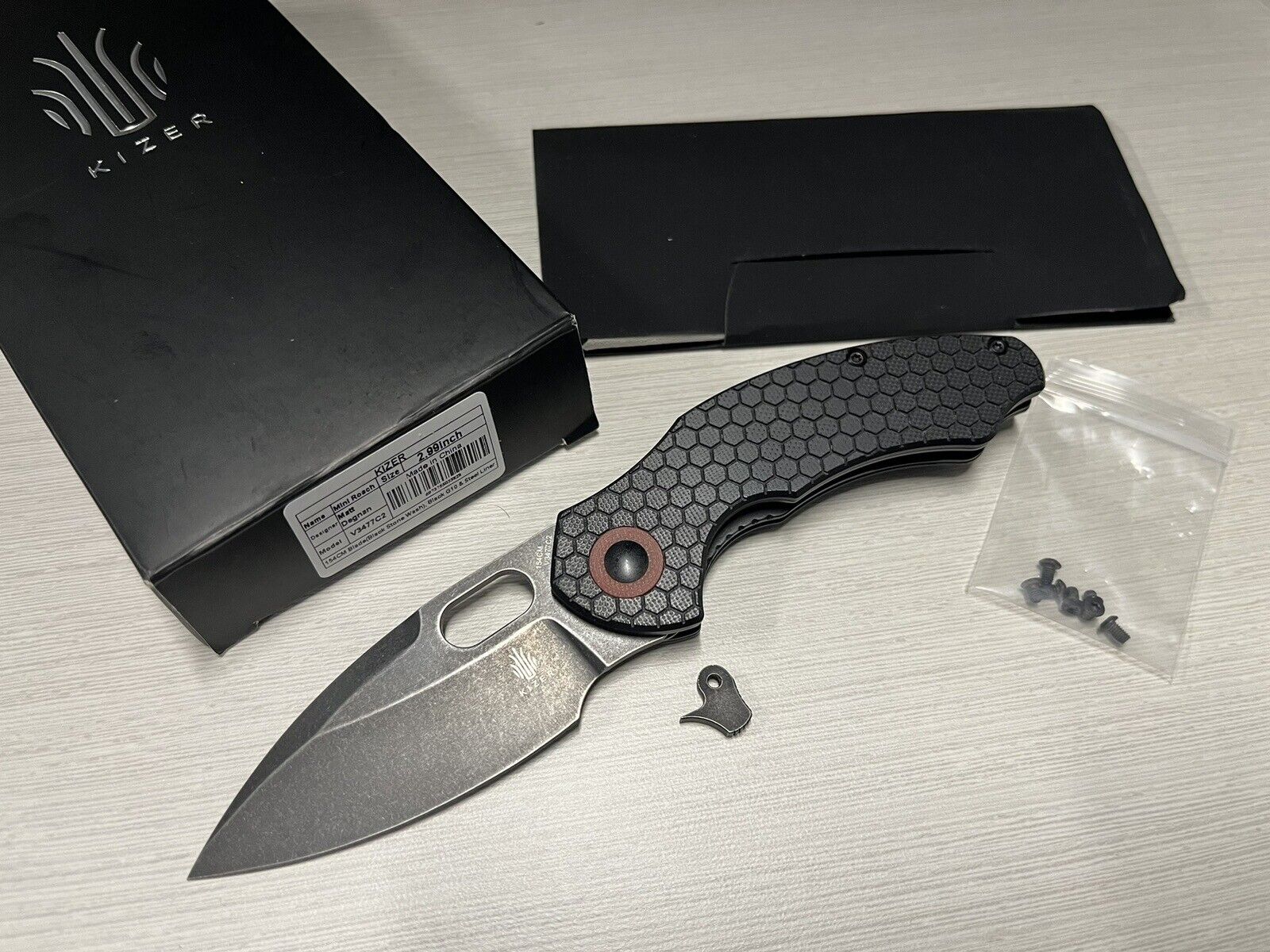Custom Kizer Mini Roach V3477C2 Folding Knife 2.99” 154CM Black G10 Thumb Hole