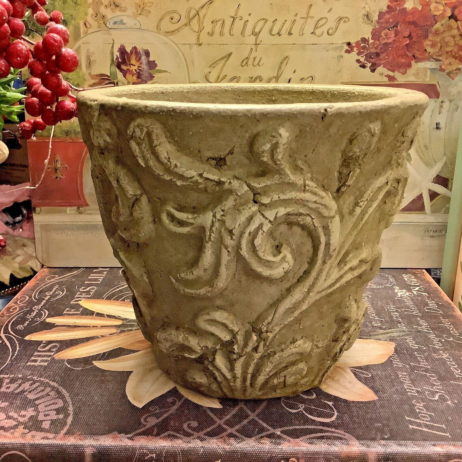 Beautiful Old/Vintage Inspired~Flower/Cache’ Pot~w/Relief Design~6.5”H X 7.75” R