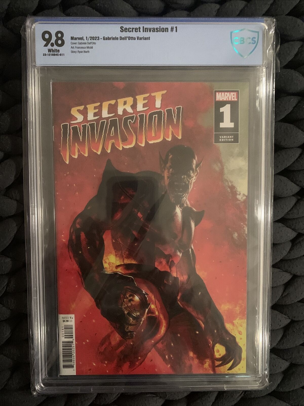 Secret Invasion #1 Gabriele Dell\'Otto Variant CBCS 9.8 (Marvel Comics, 2023)